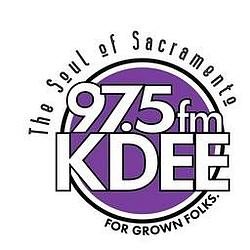 97.5 KDEE radio logo