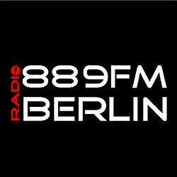 889 FM Berlin logo
