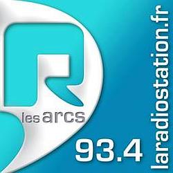 R' Les Arcs radio logo