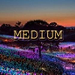 MEDIUM FM Radio logo