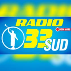 Radio 33 AREQUIPA RMX logo
