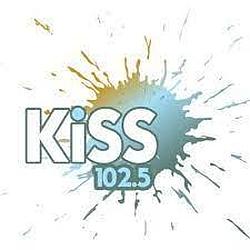 Kiss FM 102.5 logo
